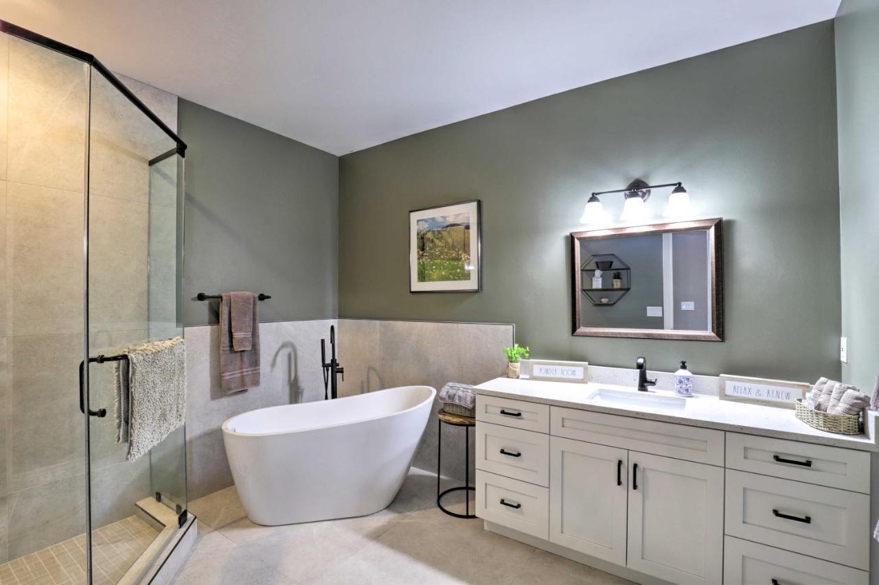 Peaceful Midway Studio With Mountain And Golf Views! Exterior photo